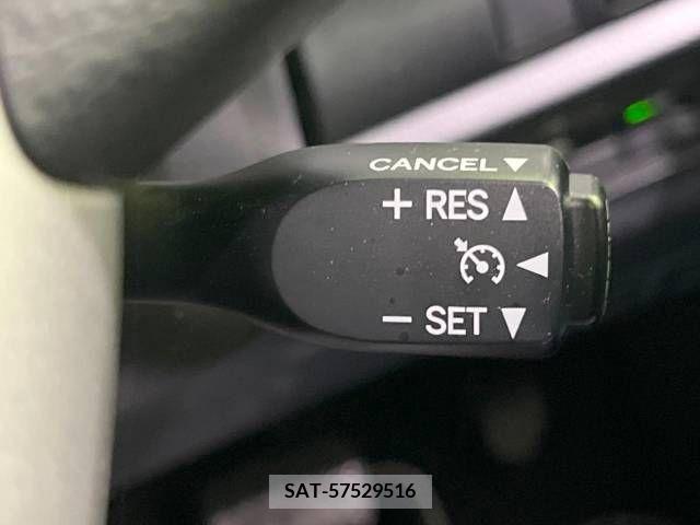 Toyota VOXY 2020-09 332393-7