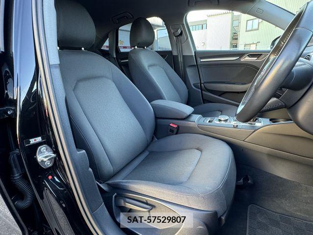 Audi A3 SEDAN 2019-04 356464-21