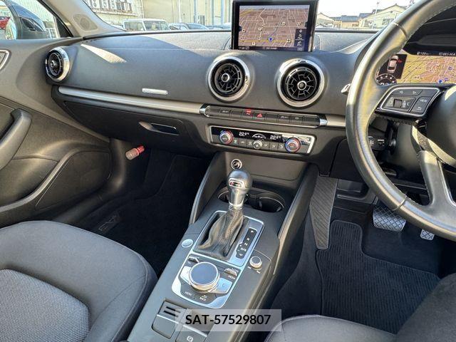Audi A3 SEDAN 2019-04 356464-16