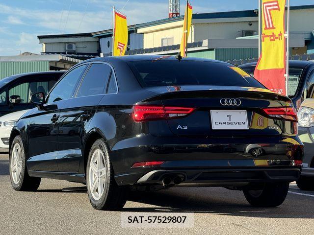 Audi A3 SEDAN 2019-04 356464-6