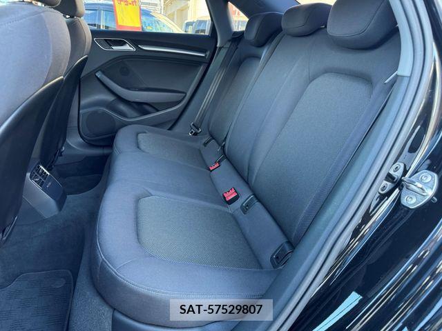 Audi A3 SEDAN 2019-04 356464-24
