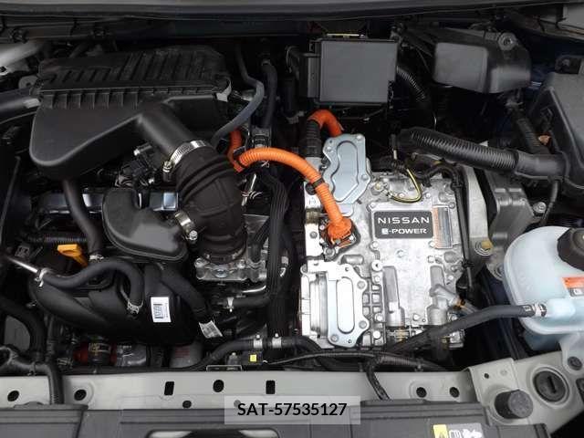 Nissan NOTE 2023-03 227379-17