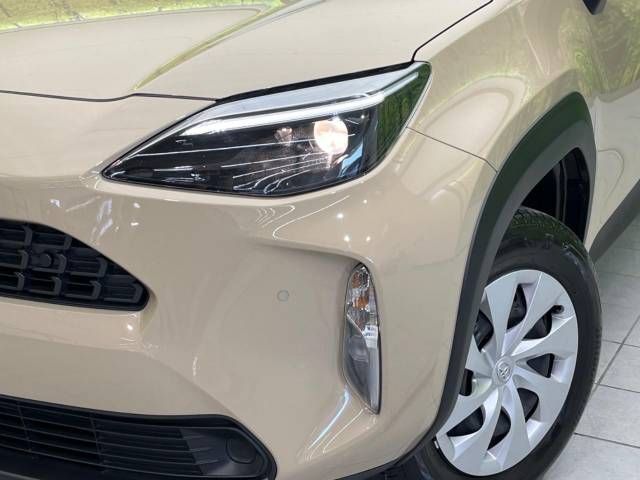Toyota YARIS CROSS 2023-03 194250-12