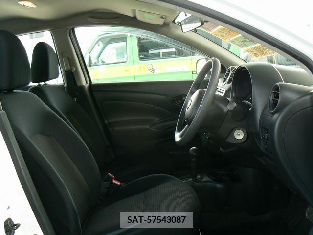 Nissan LATIO 2014-01 275031-5