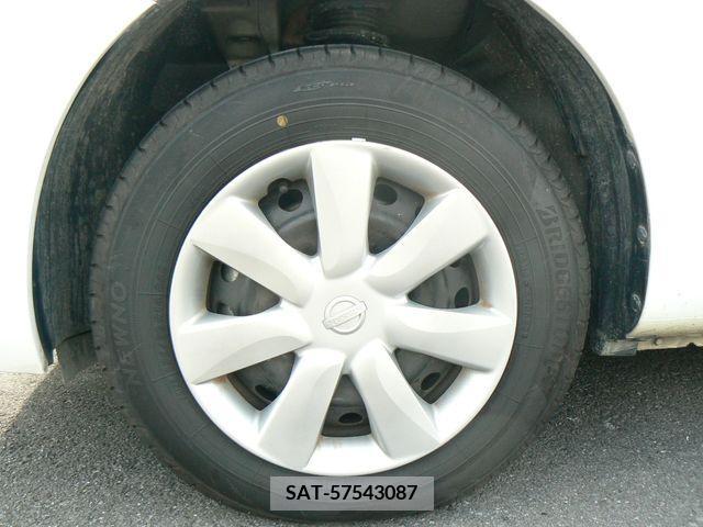 Nissan LATIO 2014-01 275031-14