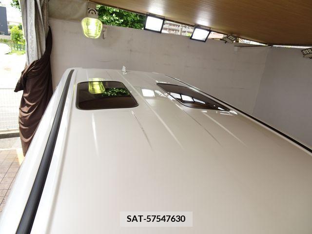 Toyota ALPHARD 2023-10 299686-12