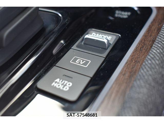 Nissan AURA 2022-04 215566-13