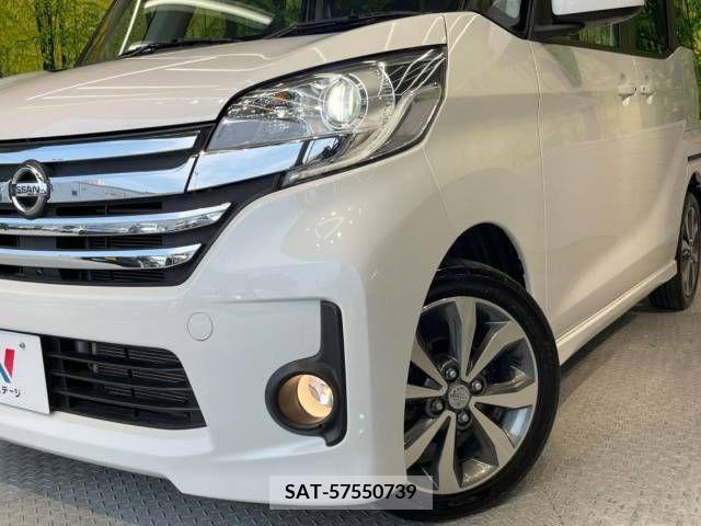 Nissan ROOX 2015-03 323772-12