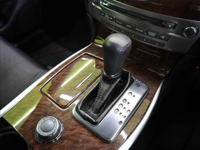Nissan FUGA 2015-11 788-8
