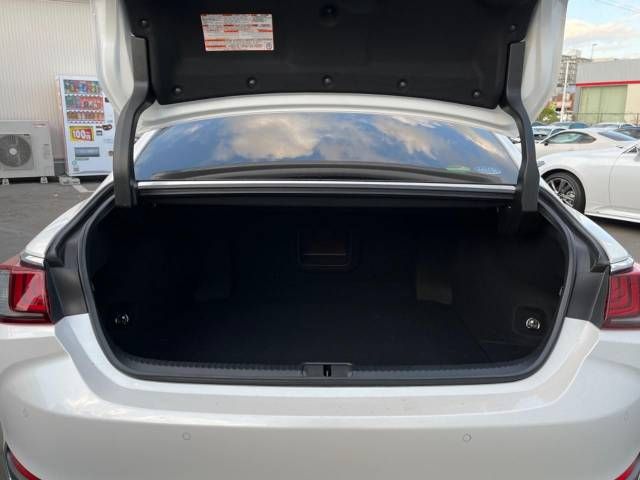 Lexus ES 2019-03 28081-11