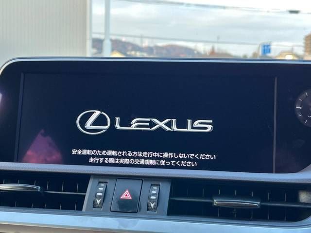Lexus ES 2019-03 28081-3