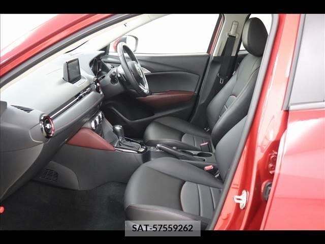 Mazda CX-3 2017-09 295470-11