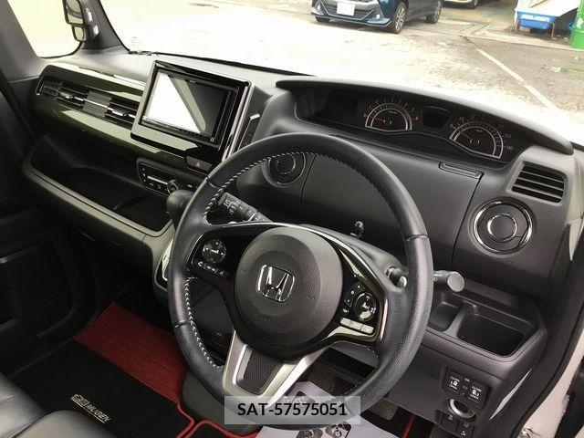 Honda N BOX CUSTOM 2019-04 217896-1