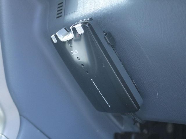 Toyota HILUX SURF 1999-01 298-12