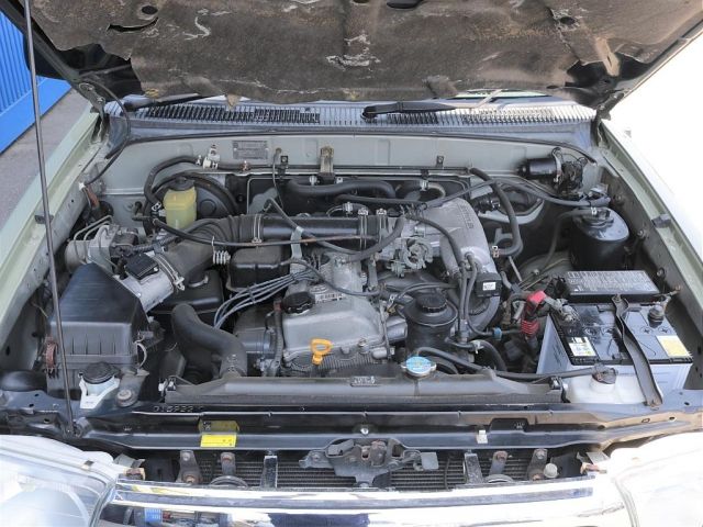 Toyota HILUX SURF 1999-01 298-15
