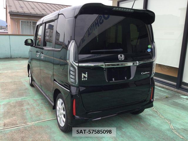 Honda N BOX CUSTOM 2018-05 364997-4