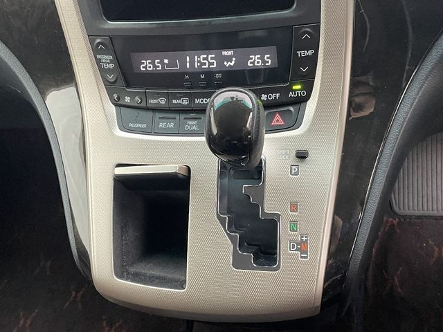 Toyota ALPHARD 2014-01 196108-15