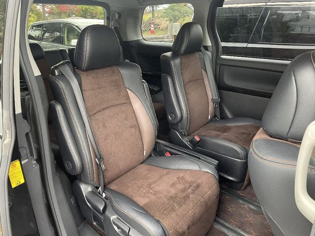 Toyota ALPHARD 2014-01 196108-6