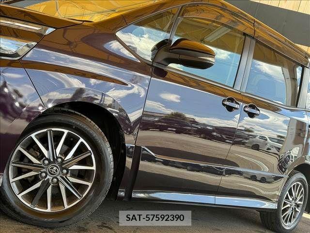 Toyota VOXY 2014-06 321396-18