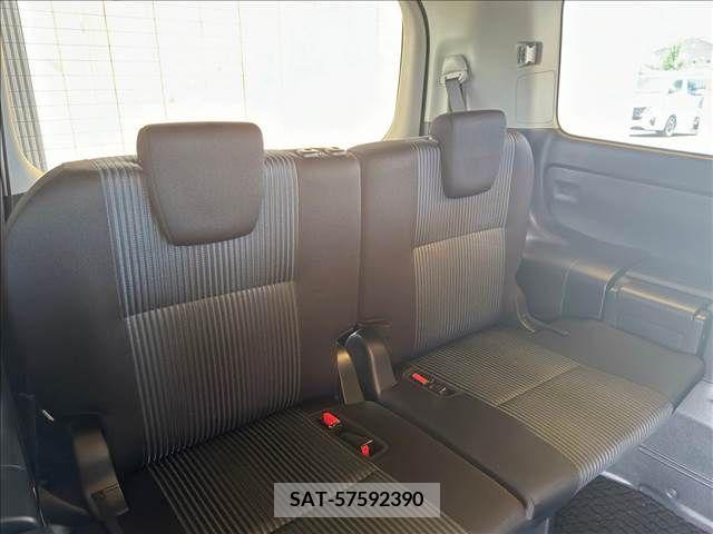 Toyota VOXY 2014-06 321396-8