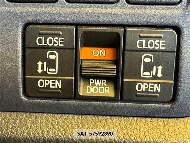 Toyota VOXY 2014-06 321396-4