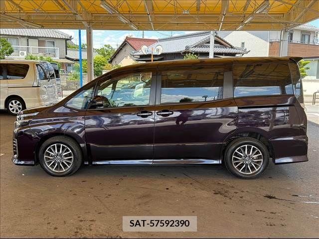 Toyota VOXY 2014-06 321396-14