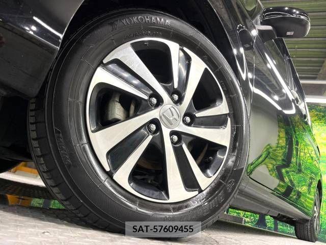 Honda FREED 2017-05 383874-13