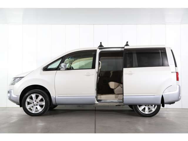 Mitsubishi DELICA D5 2013-02 510-2
