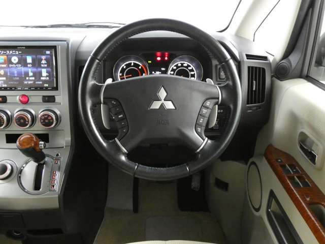 Mitsubishi DELICA D5 2013-02 510-14