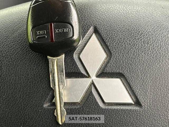 Mitsubishi PAJERO MINI 2011-10 247312-5