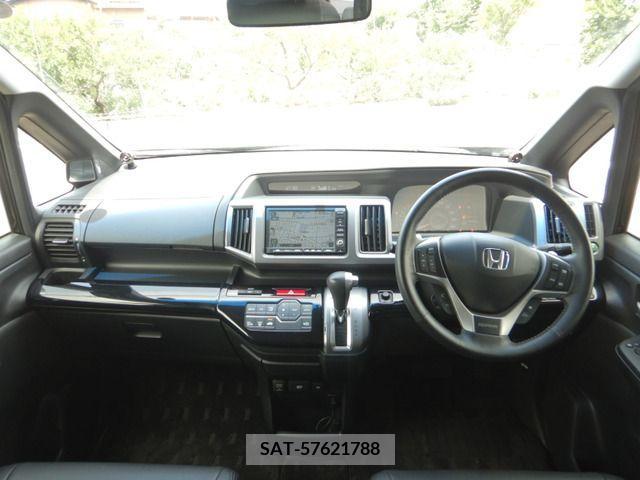 Honda e 2012-05 349712-15