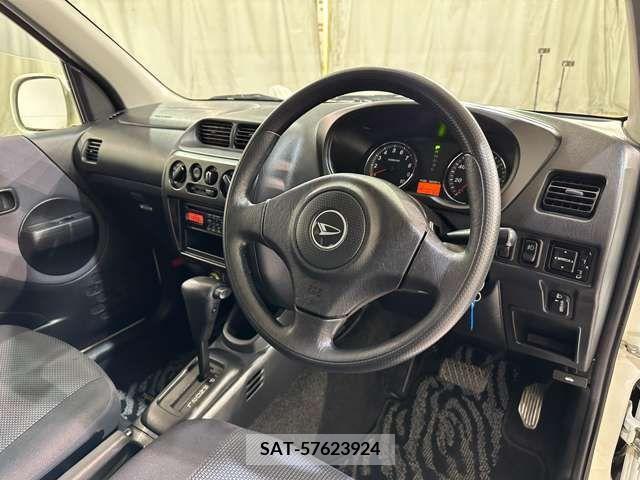 Daihatsu TERIOS KID 2011-05 306068-12