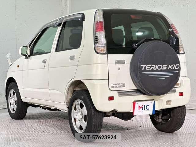 Daihatsu TERIOS KID 2011-05 306068-10
