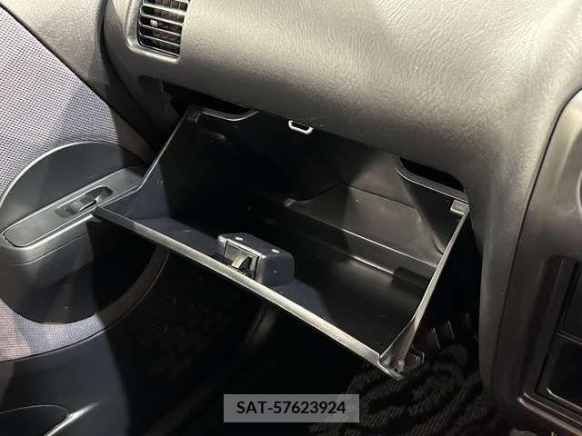Daihatsu TERIOS KID 2011-05 306068-19