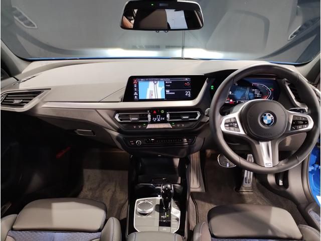 Bmw 1 SERIES 2022-11 22043-1