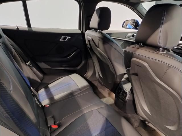 Bmw 1 SERIES 2022-11 22043-12