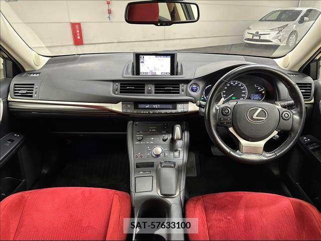 Lexus CT 2016-01 211189-1