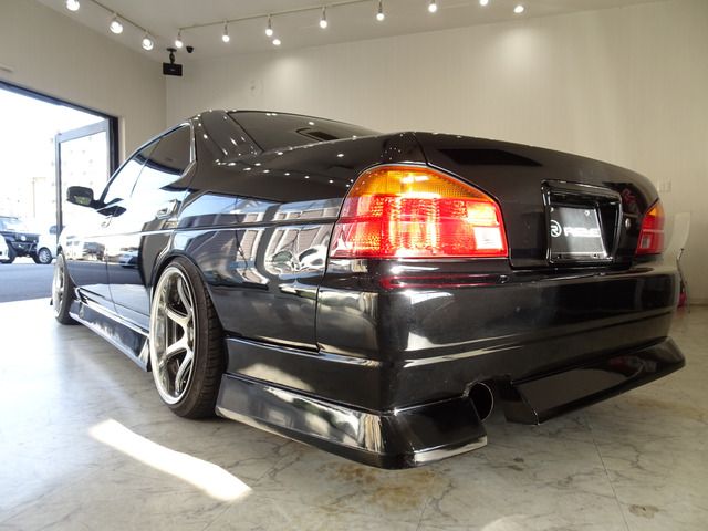 Nissan LAUREL 1998-11 28713-10