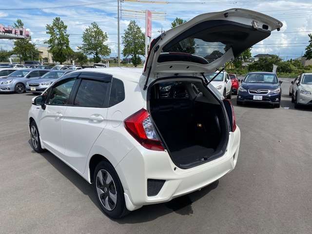 Honda FIT HYBRID 2017-02 183342-8