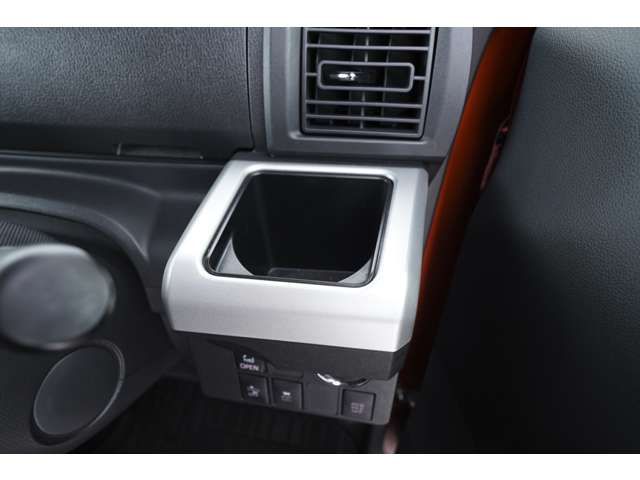 Daihatsu WAKE 2015-06 21234-15
