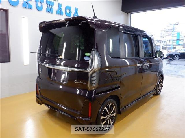 Honda N BOX CUSTOM 2018-01 256729-2