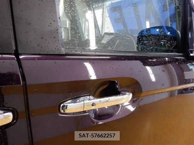 Honda N BOX CUSTOM 2018-01 256729-17