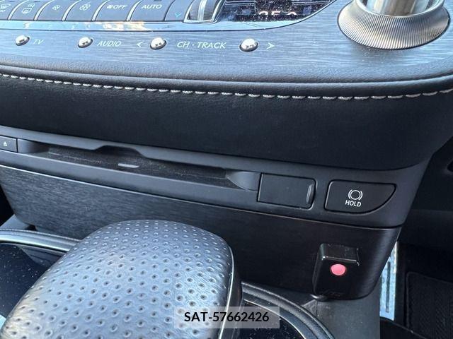 Lexus LS 2018-01 204798-21