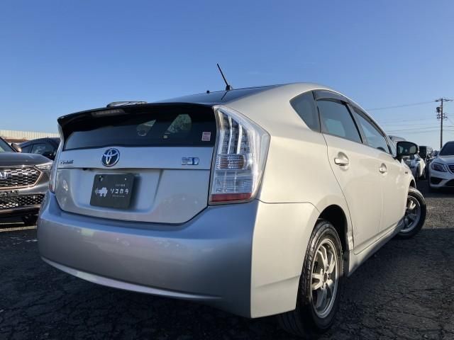 Toyota PRIUS 2011-10 14177-2