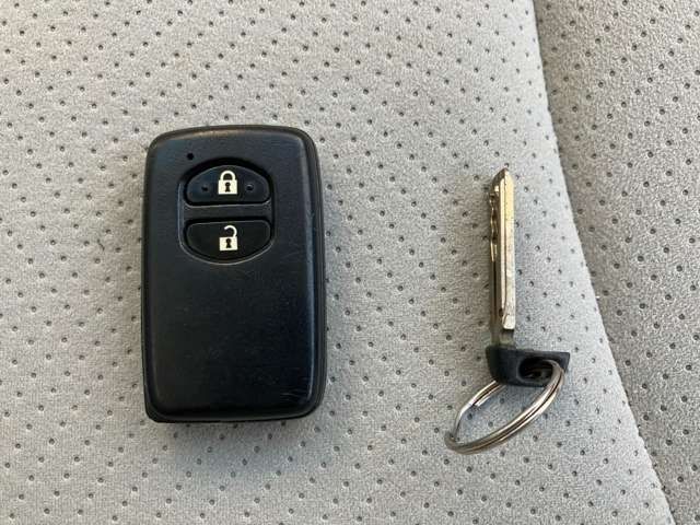 Toyota PRIUS 2011-10 14177-26