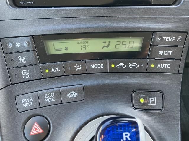Toyota PRIUS 2011-10 14177-16