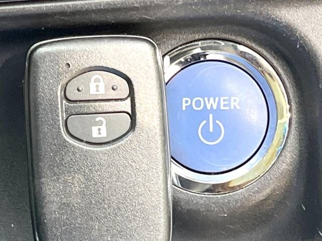Toyota AQUA 2013-02 20060-7