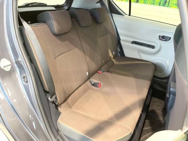 Toyota AQUA 2013-02 20060-9