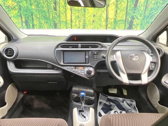 Toyota AQUA 2013-02 20060-1