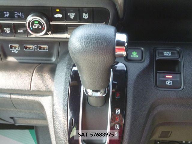 Honda N-WGN 2019-08 378152-15